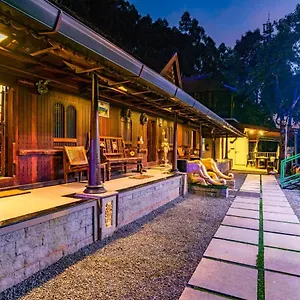 Resort Castillo De Woods , The Private Luxury , 8 Bhk, Vattavada, Kottakamboor